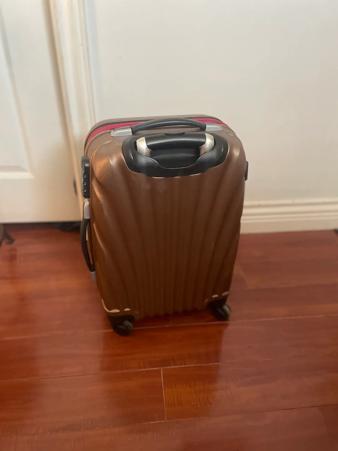 Rowana Salsa Matte Suit Case image indicator(3)