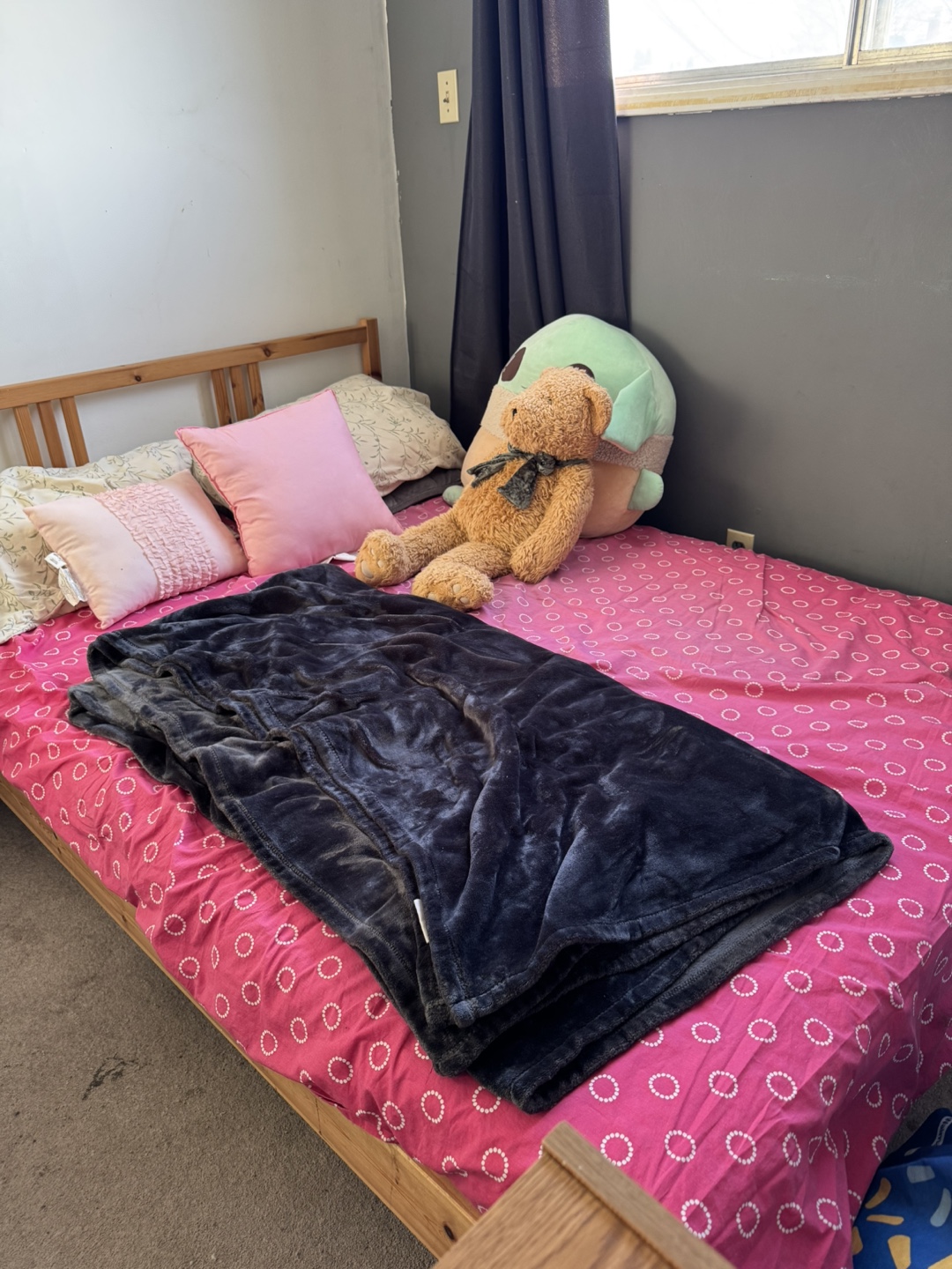Double bed and bed frame