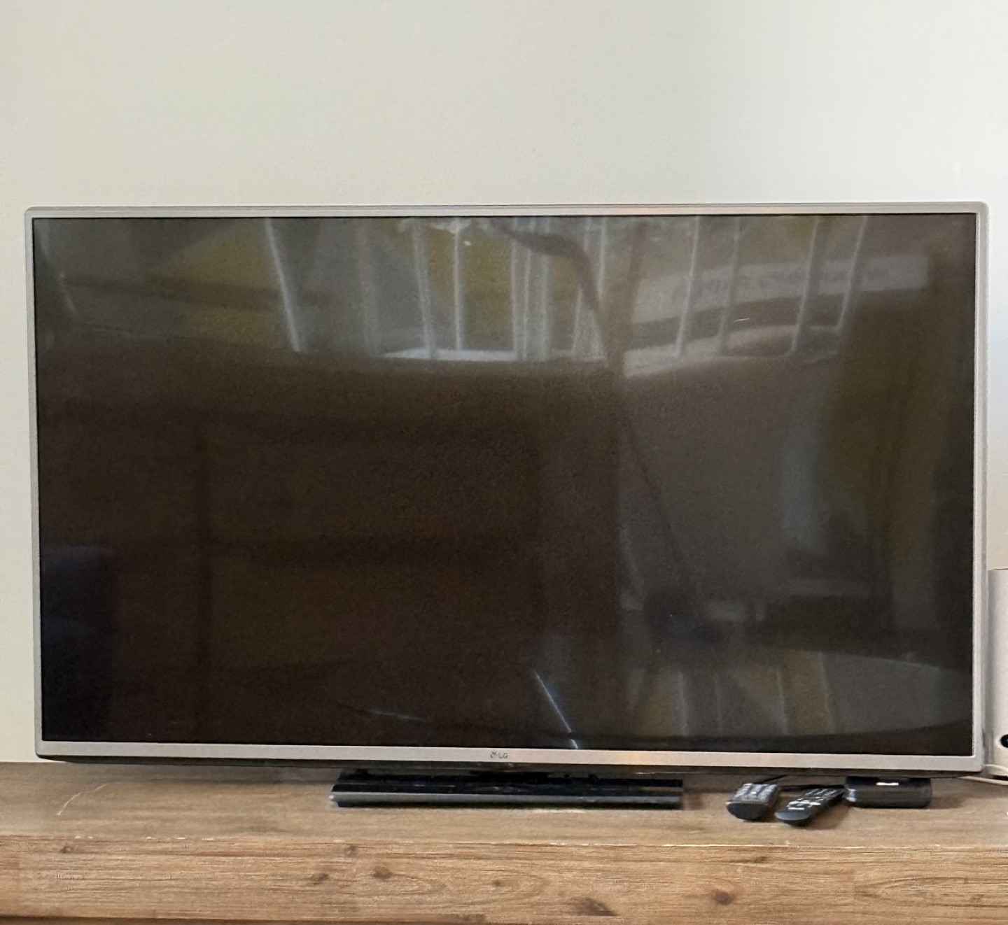LG 49LF5400 49-inch LED TV