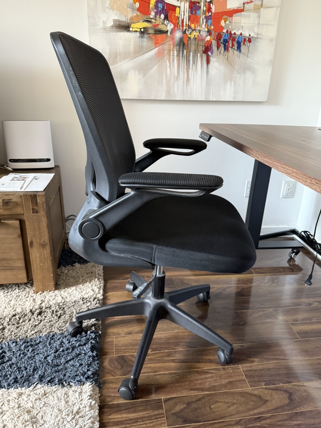 Black Mesh Office Chair - photo 2