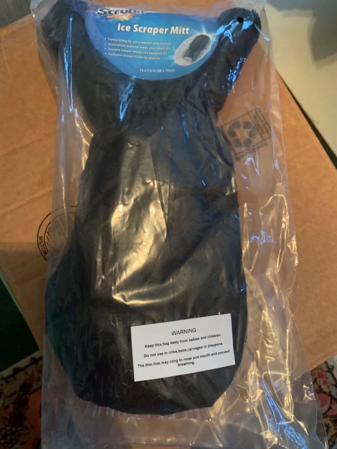 Scrubit Ice Scraper Mitt - New image indicator(3)