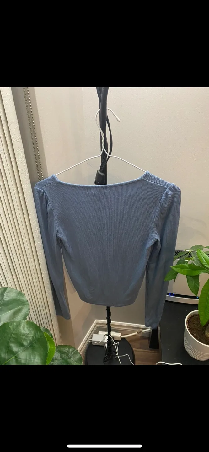 Dusty Blue Long Sleeve Ribbed Crop Top image indicator(2)