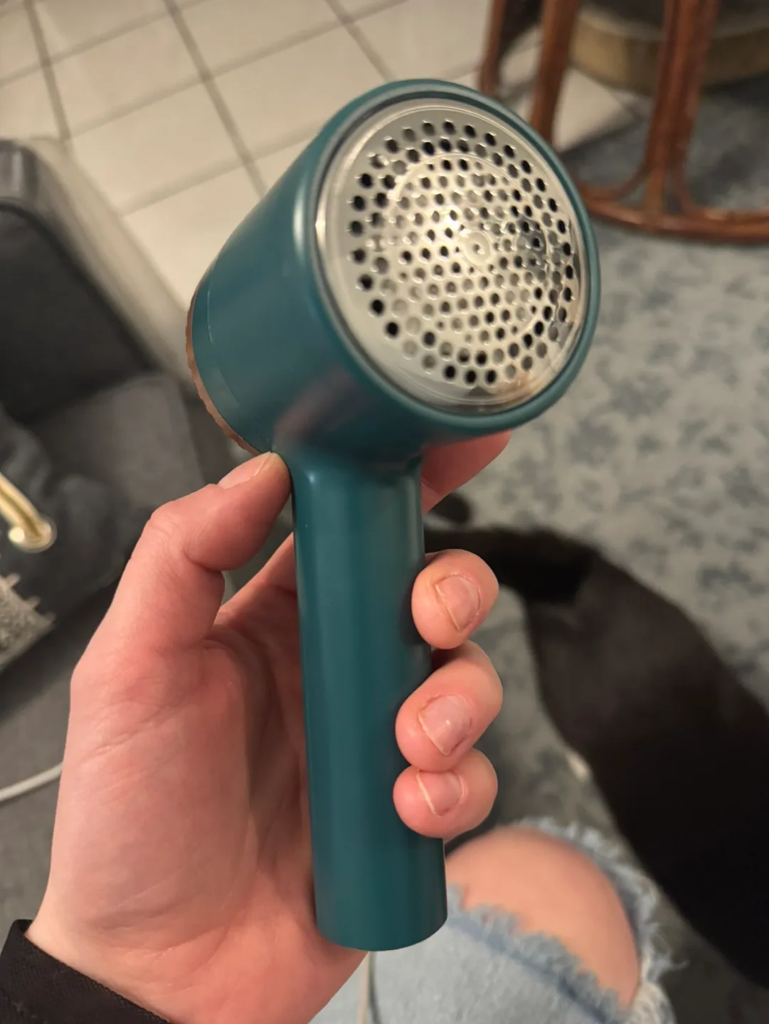 Portable Fabric Shaver thumbnail