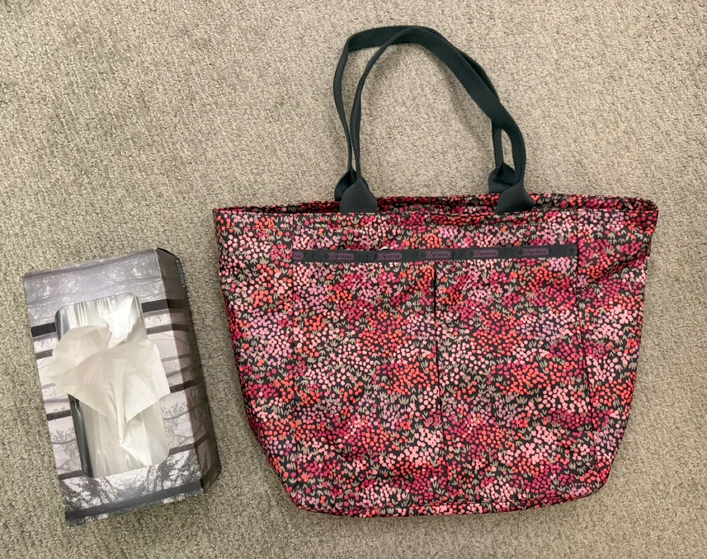 Lesportsac Floral Tote Bag with Inner Pouches image indicator(4)