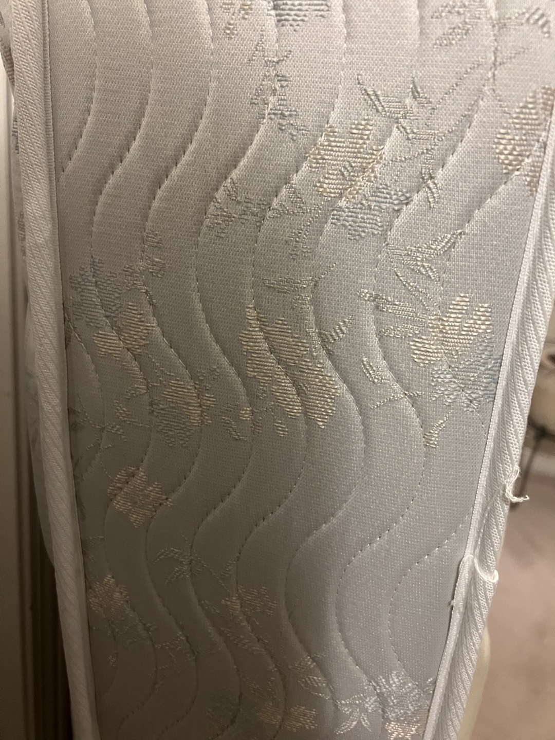 Used Mattresses FREE /Matelas usagés  GRATUITS