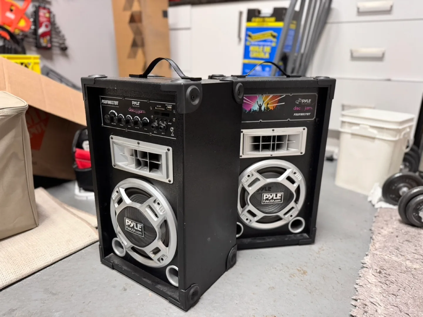 Pair of Pyle Pro 8-inch Speakers thumbnail