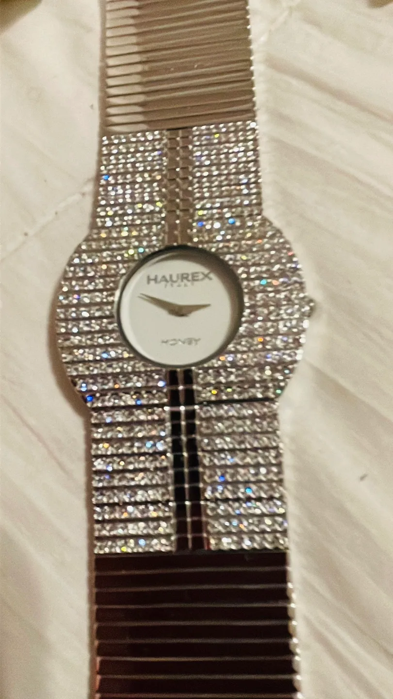 Haurex Italy Glamour Line Crystal Watch image indicator(6)