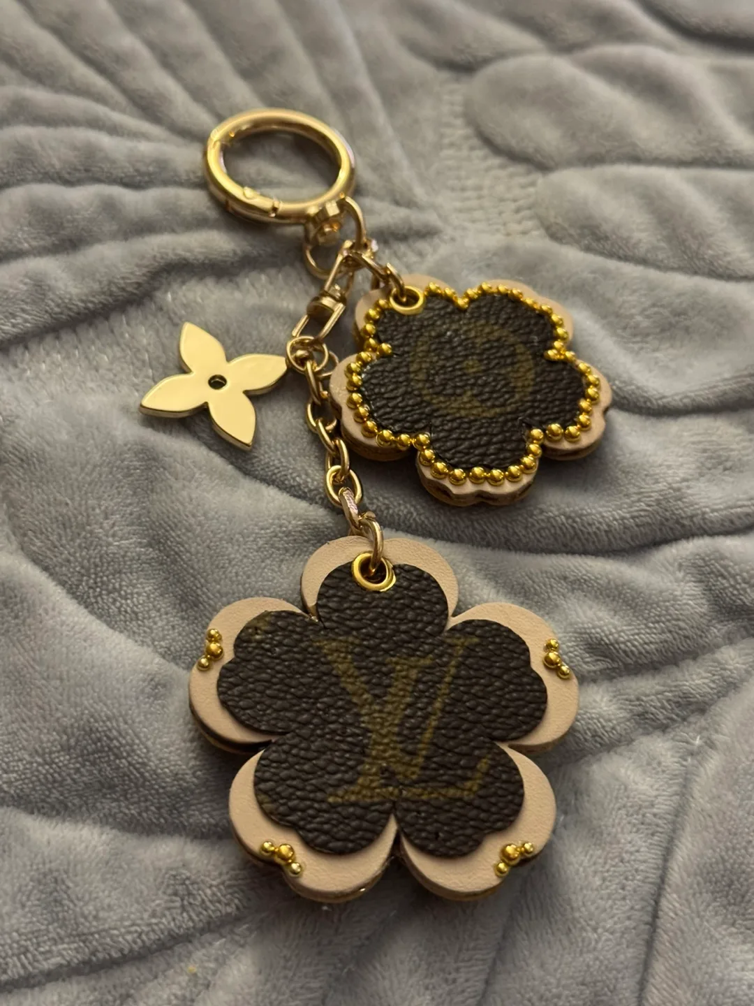 Bag charm handmade image indicator(2)