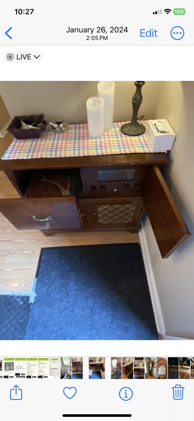 Vintage Wooden Radio Console - photo 2