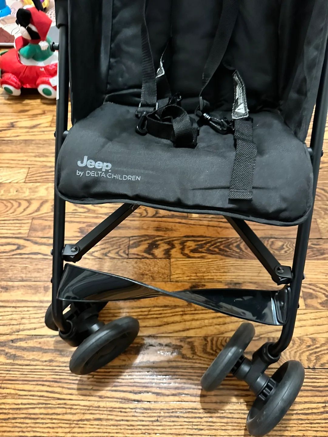 Jeep by Delta Children Lightweight Stroller image indicator(2)