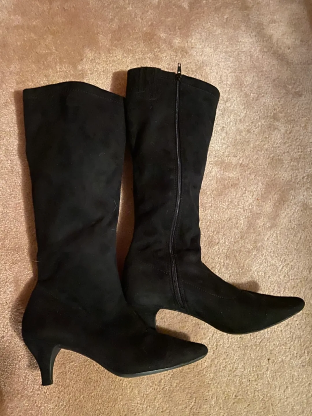Aerosoles Women's Black Knee-High Suede Boots - Size 7.5 image indicator(3)