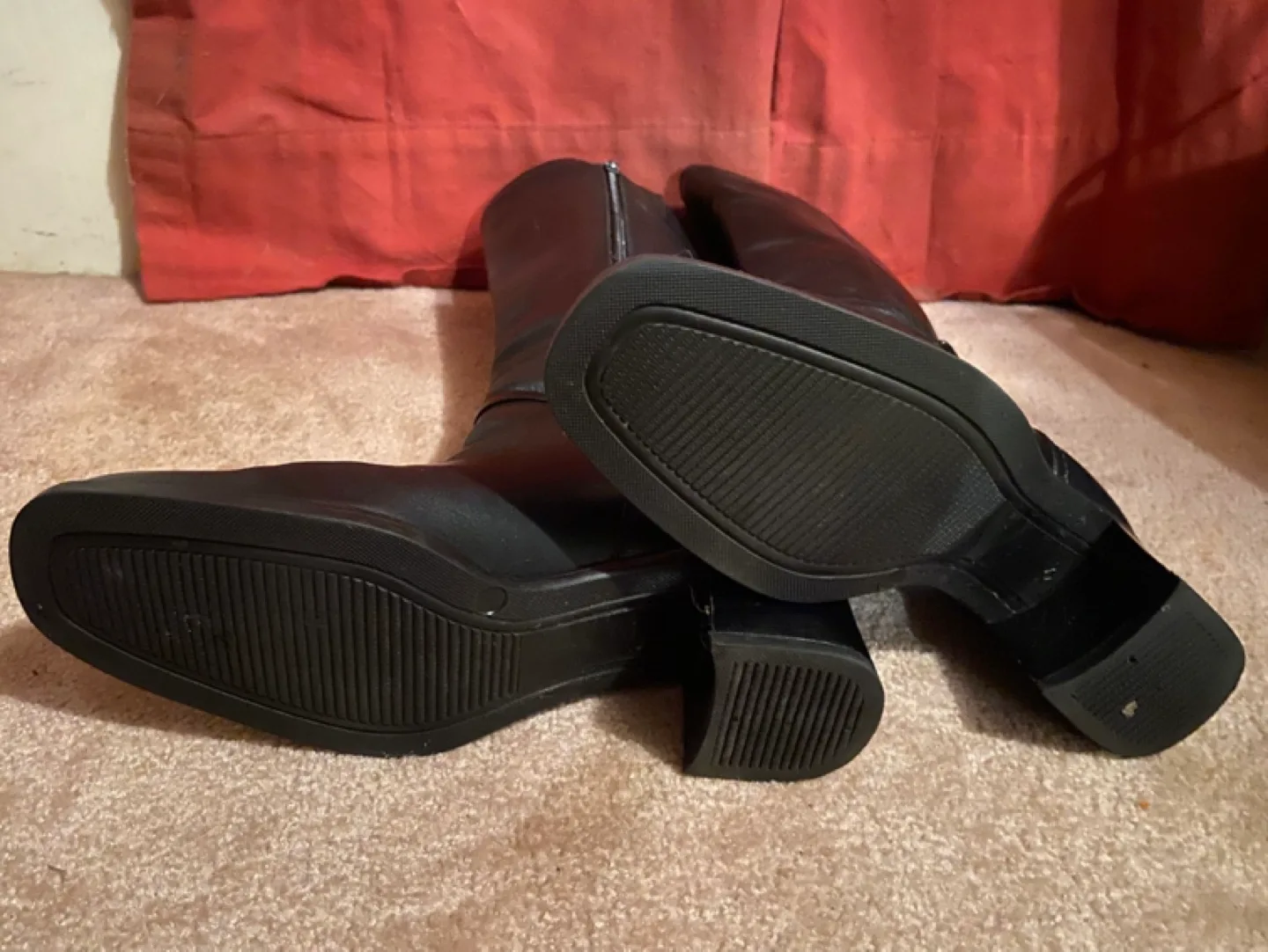 Black Leather Knee-High Boots with Block Heel image indicator(4)