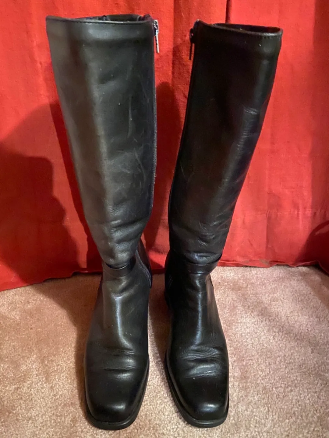 Black Leather Knee-High Boots with Block Heel image indicator(2)