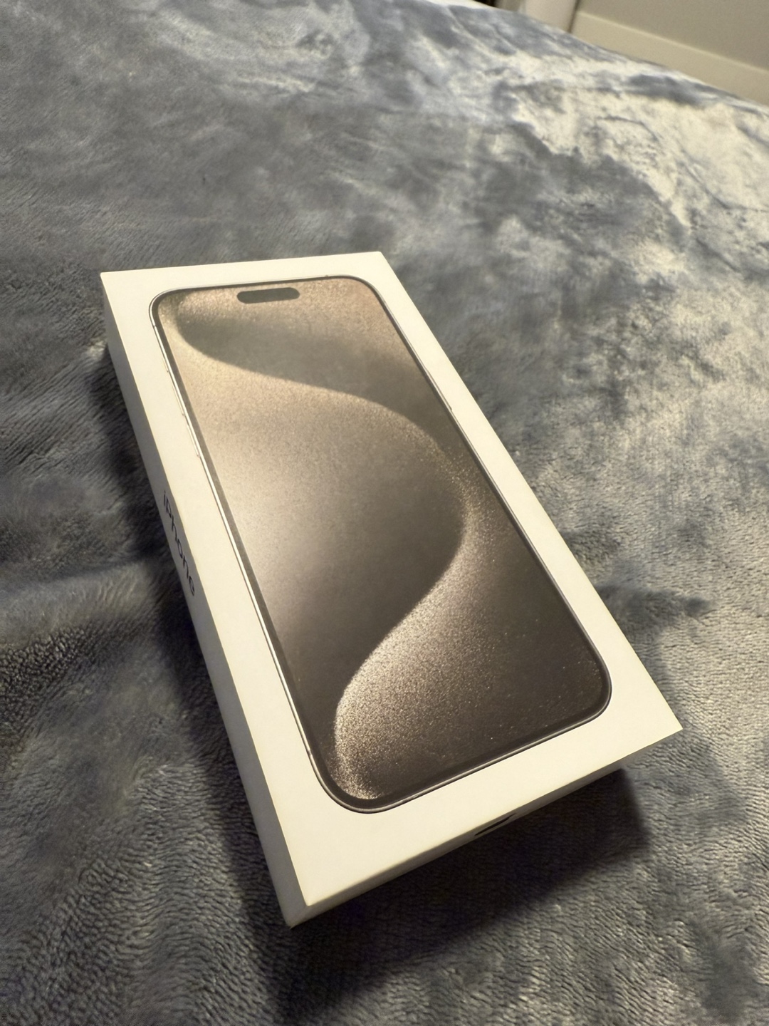 iPhone 15 Pro Max - Natural Titanium