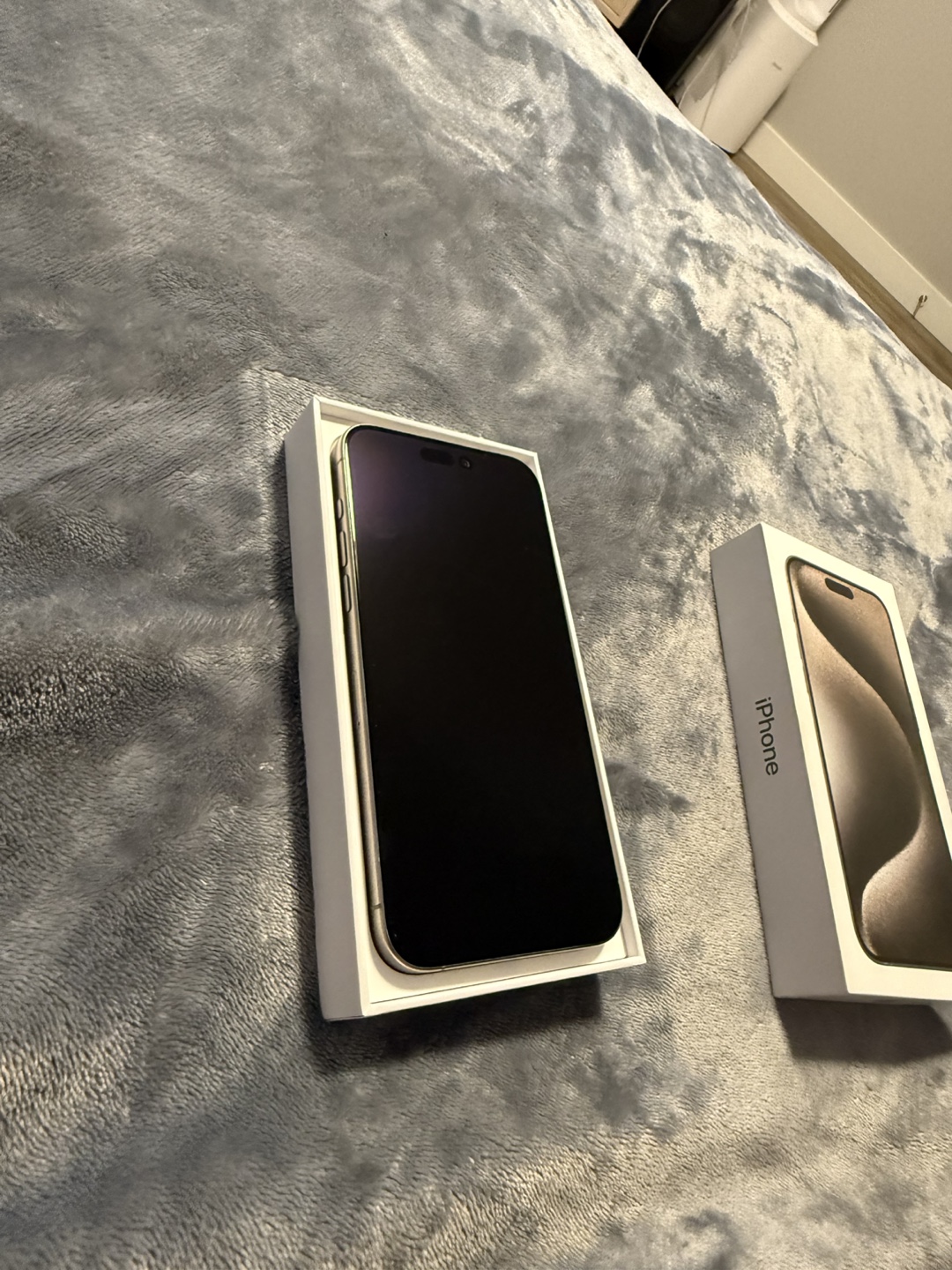 iPhone 15 Pro Max - Natural Titanium - photo 5