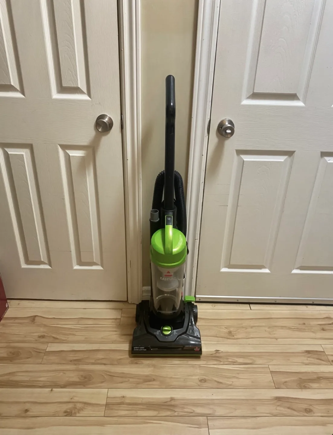 Bissell Upright Vacuum thumbnail