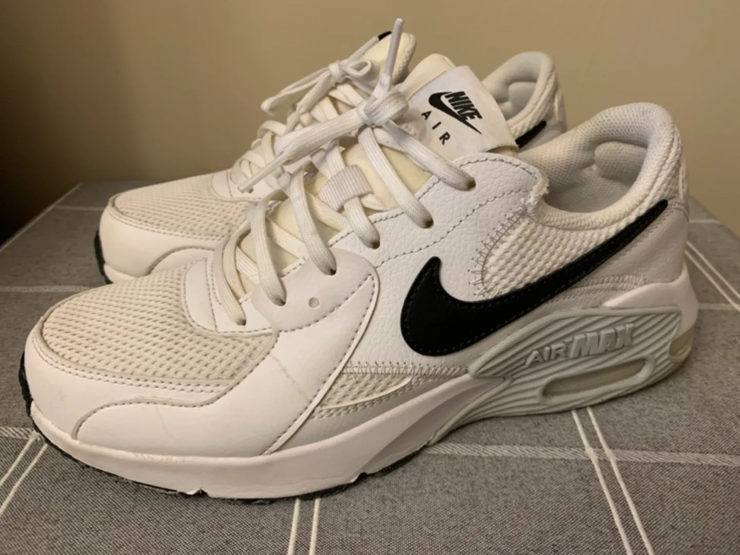 Pick up today price! Nike Air Max Women's  White/Black image indicator(2)