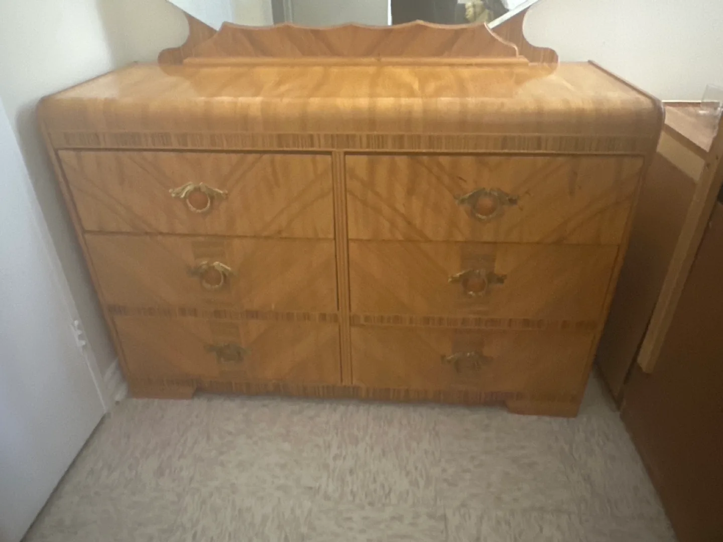 Vintage Wooden Vanity Set image indicator(2)