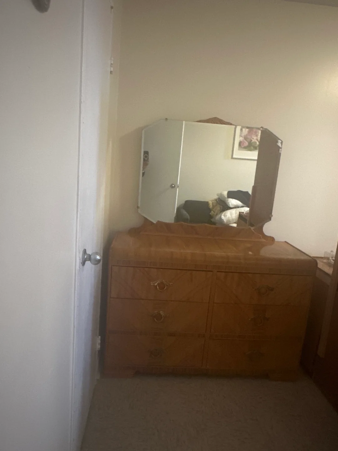 Vintage Wooden Vanity Set image indicator(5)