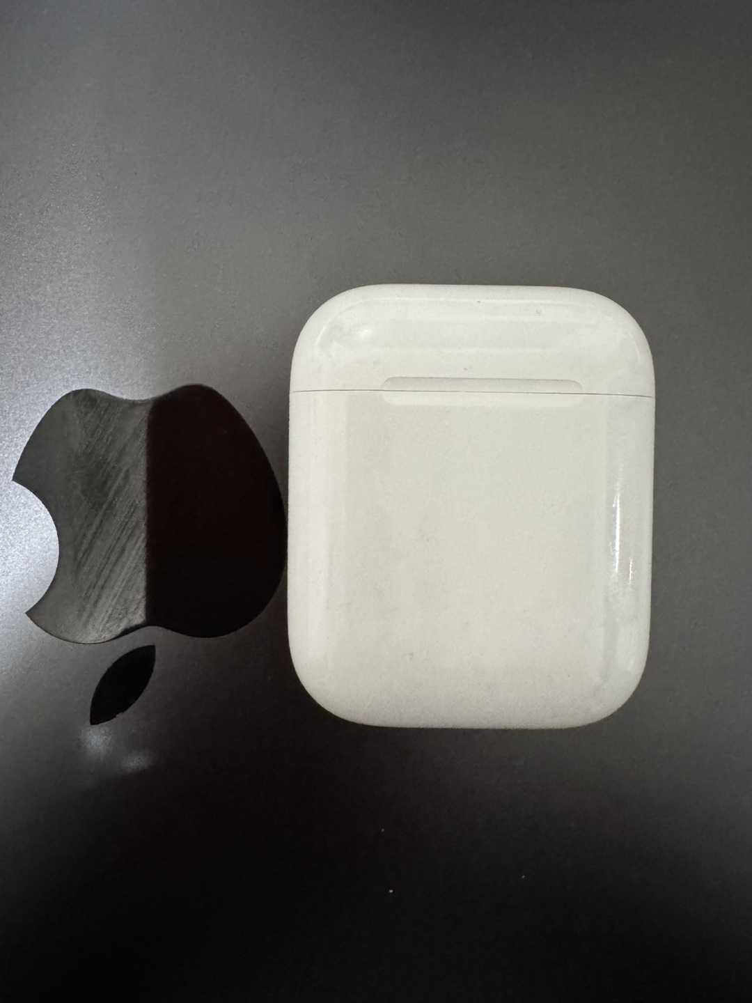 Apple AirPods Gen 1 with Charging Case