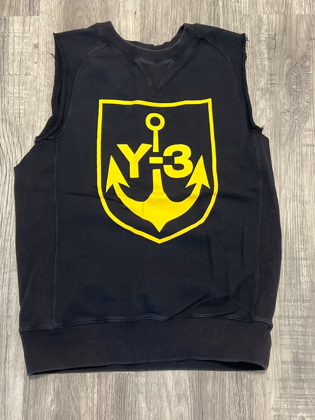 Y-3 Anchor Graphic Sleeveless Sweatshirt thumbnail