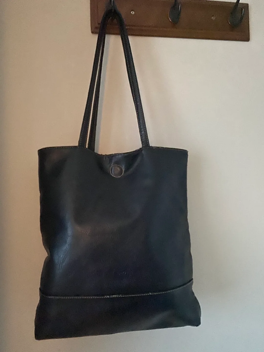 Soprano Leather Tote Bag with Matching Wallet image indicator(2)