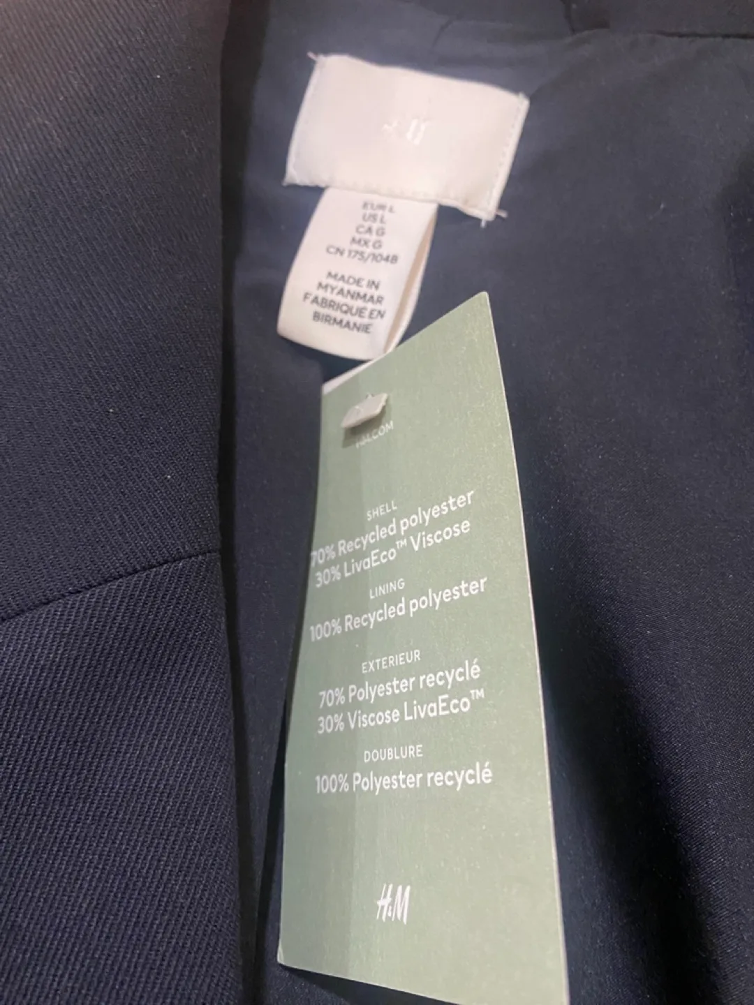 Navy Blue Double-Breasted Blazer with Gold Buttons - Size 40 image indicator(2)