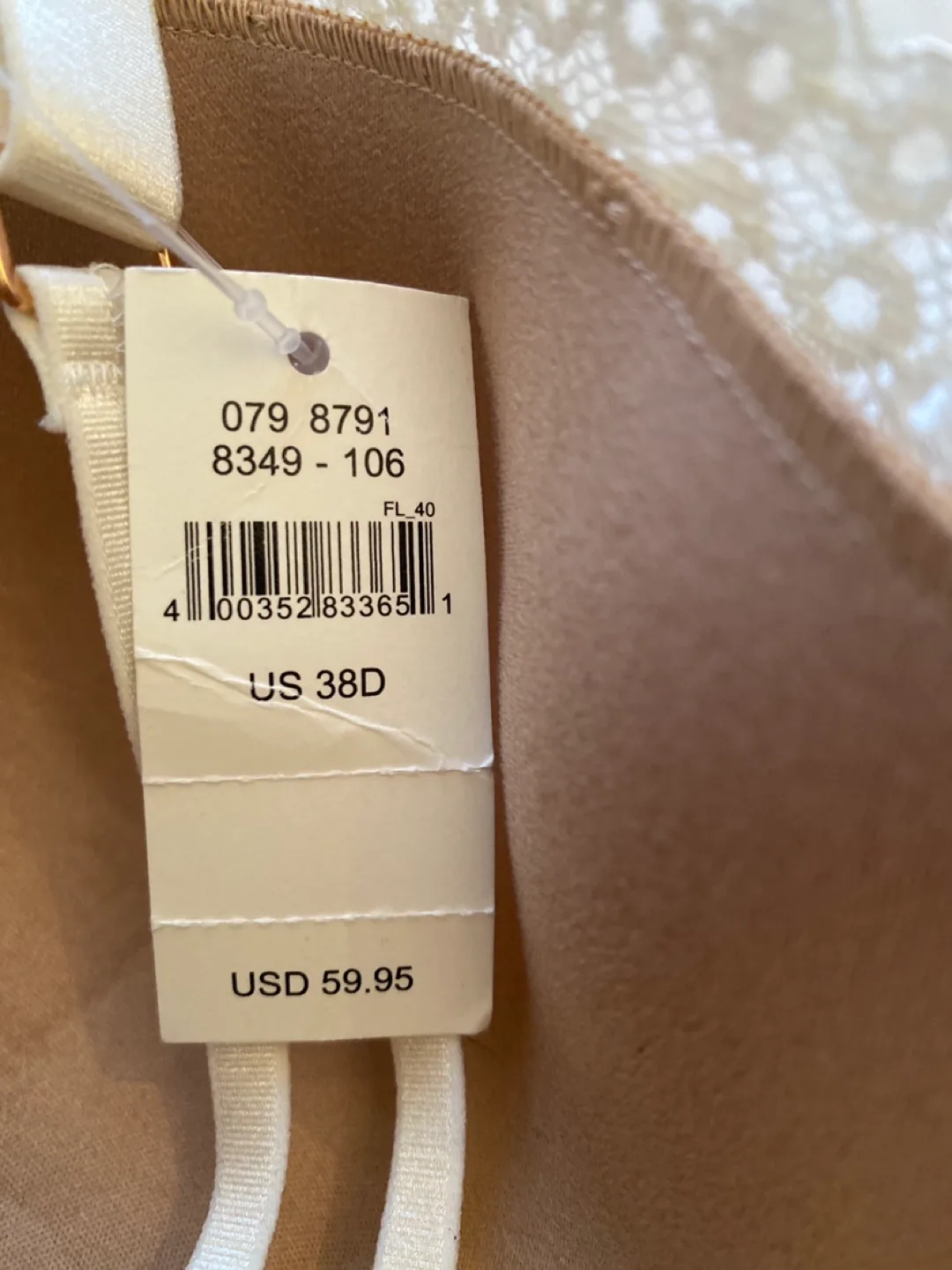 NEW! White Lace Bra 38D image indicator(3)