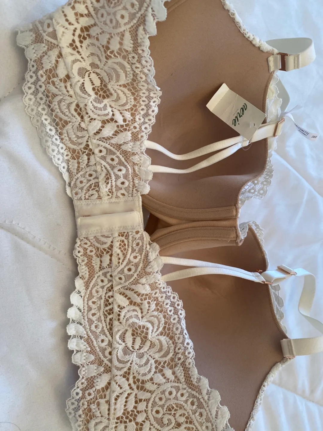 NEW! White Lace Bra 38D image indicator(2)