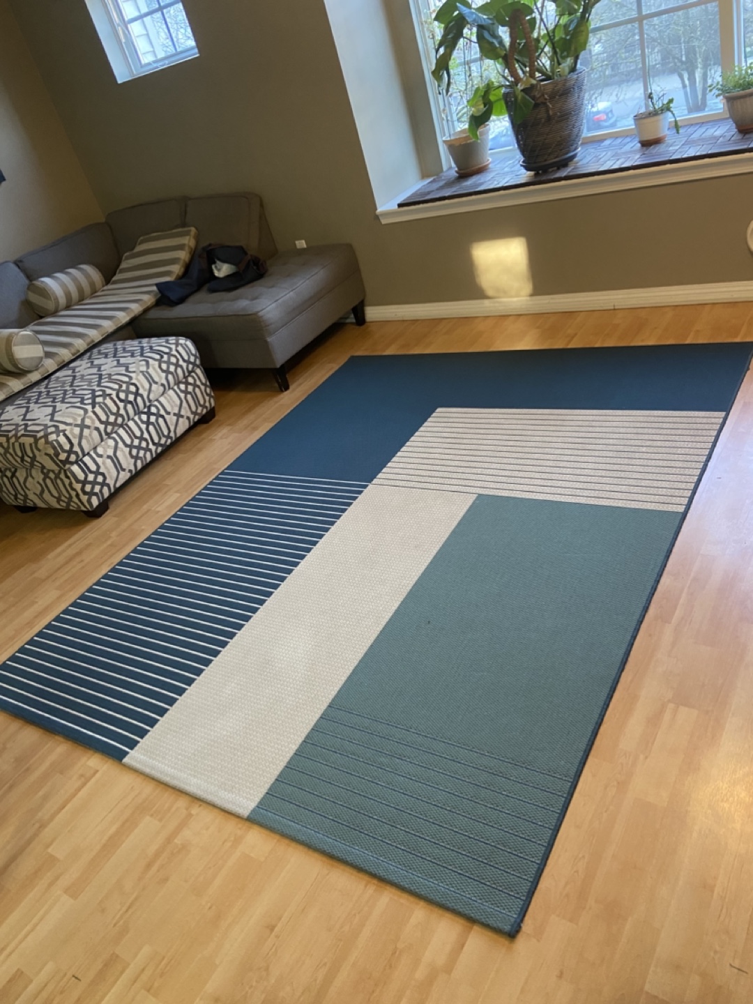 IKEA ROSKILDE Rug - Blue, White, Geometric Design