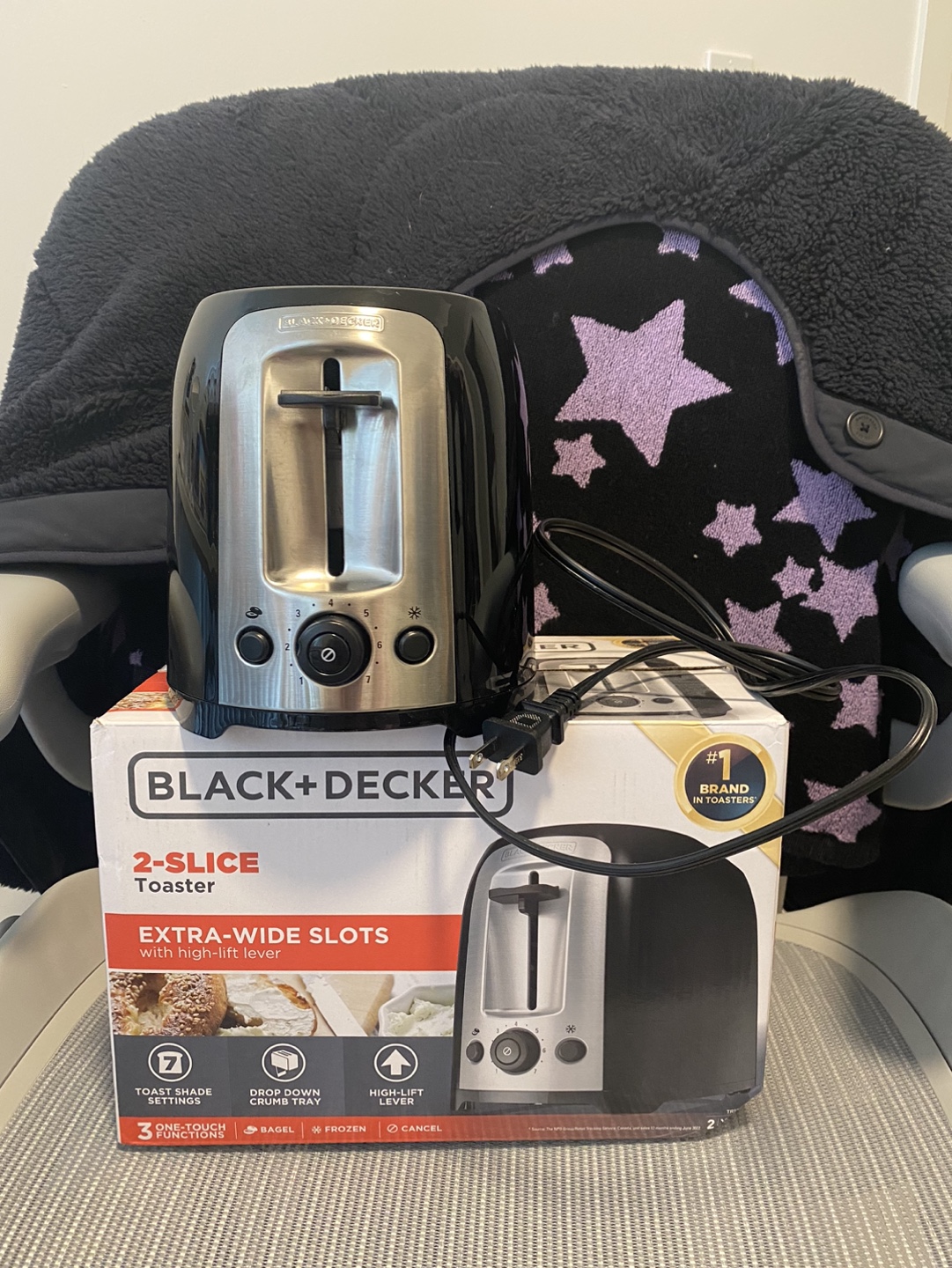 Black + Decker 2-slice toaster (extra wide slots)