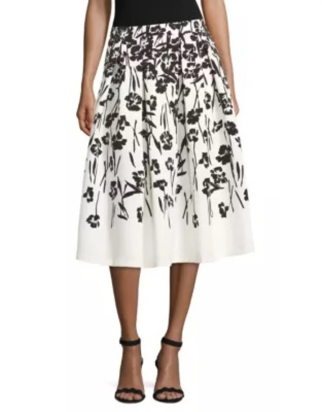 Karl Lagerfeld Black and White Floral Skirt Size 6 thumbnail