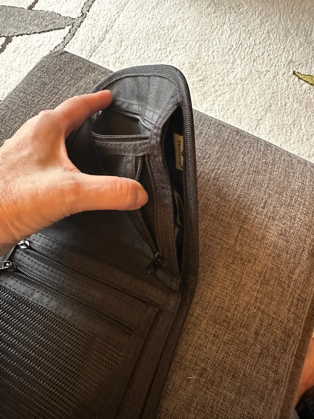 Travel Wallet Organizer image indicator(7)