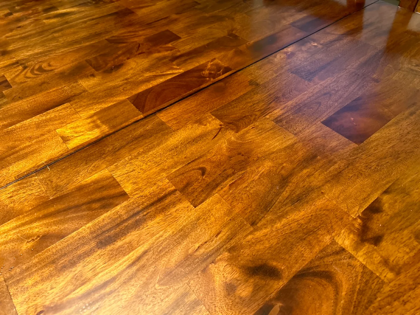 Brazilian Acadia Wooden Table Set with 6 Chairs image indicator(4)