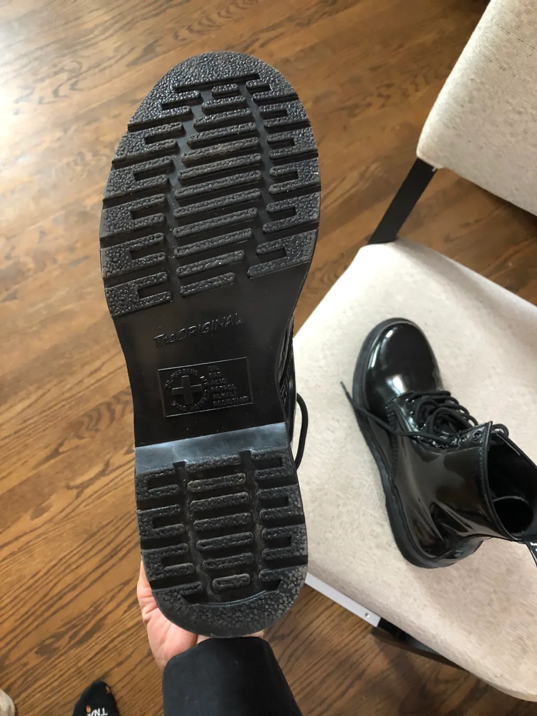 Women’s Dr. Marten Boots image indicator(3)