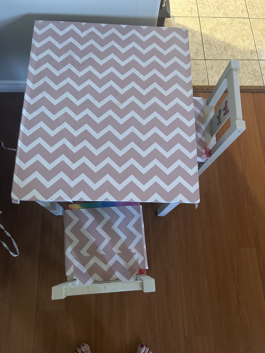 Kids Table and Two Chairs Set - photo 2