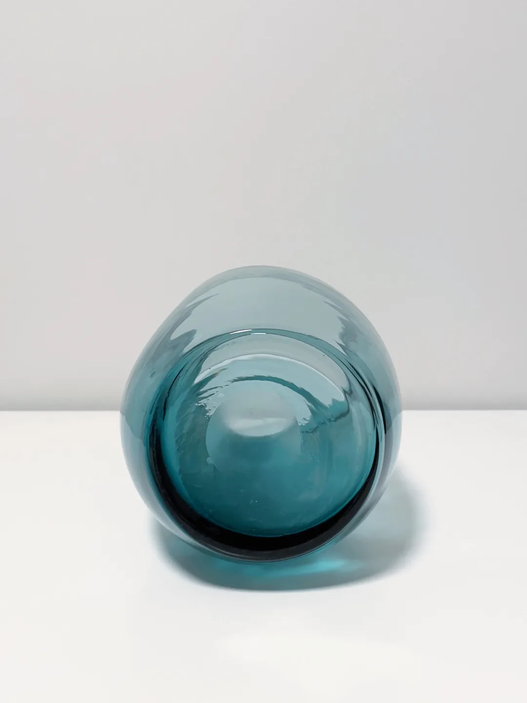 WEST ELM Pure Glass Vase image indicator(5)
