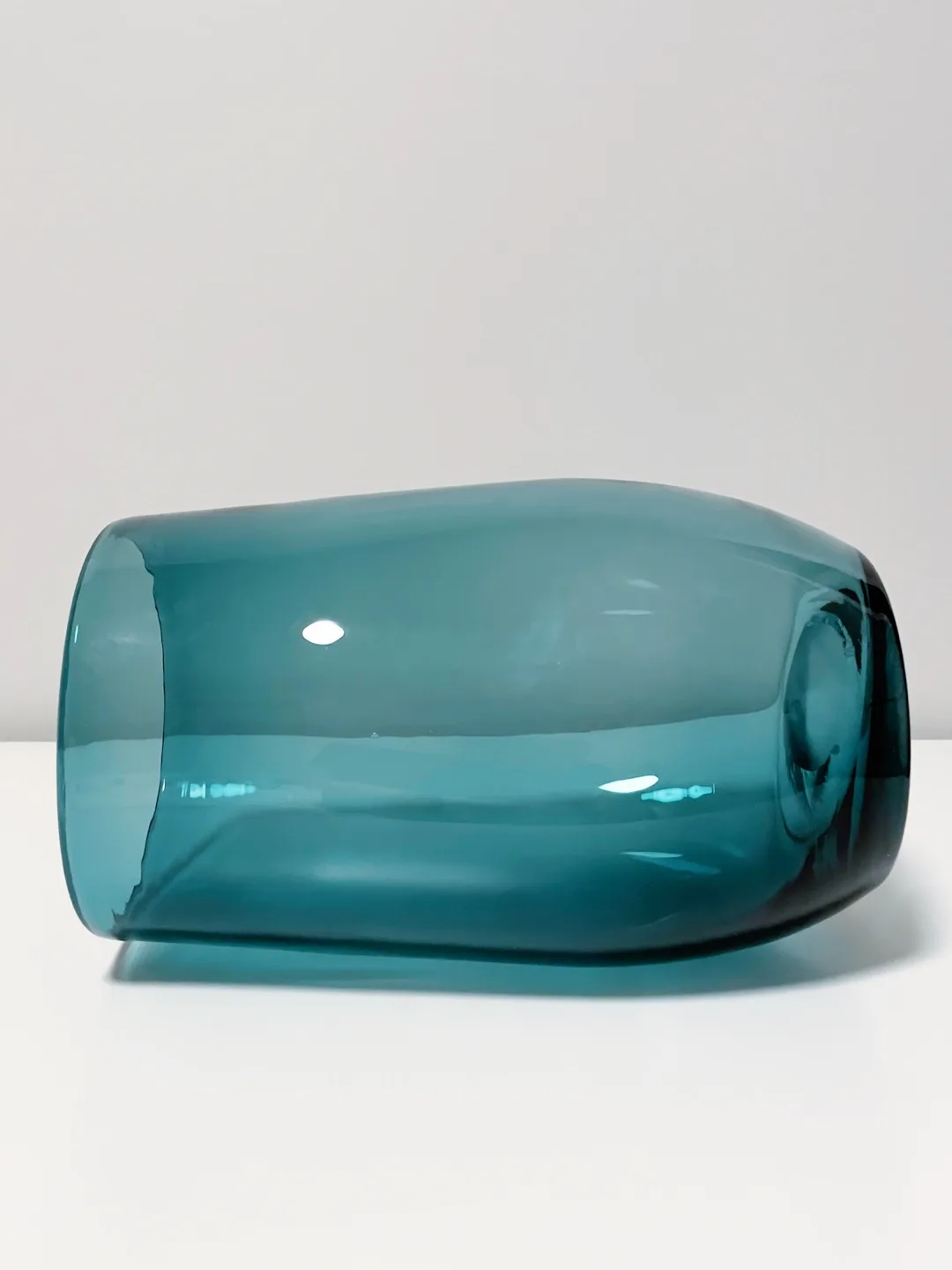 WEST ELM Pure Glass Vase image indicator(4)