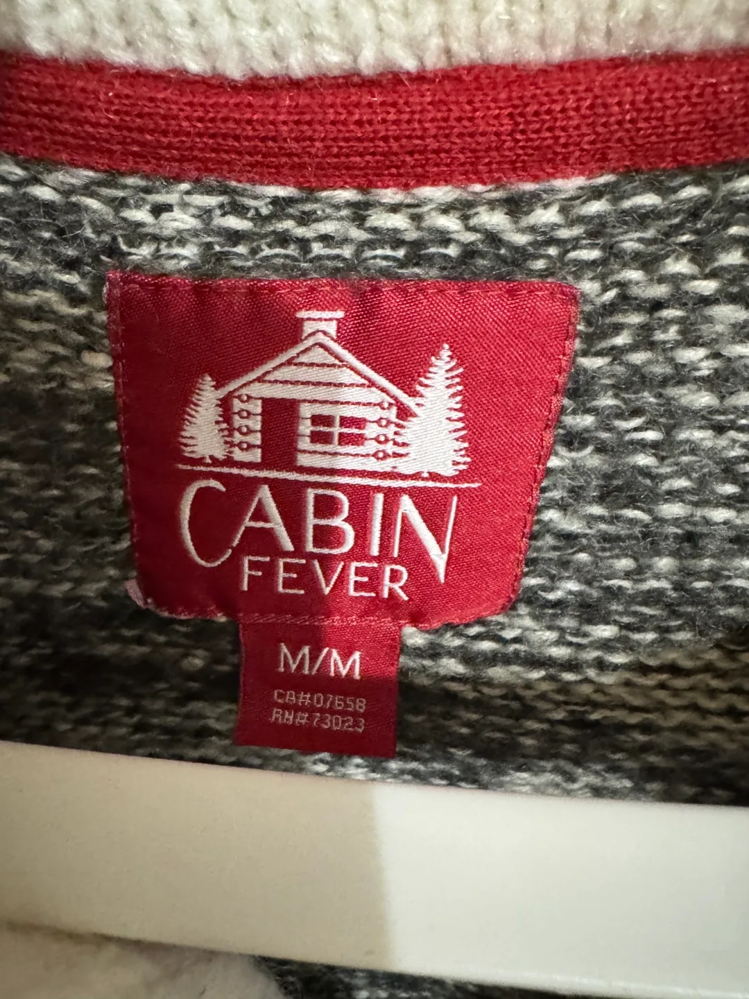 Cabin Fever Men's Cardigan Sweater - Size Medium image indicator(3)