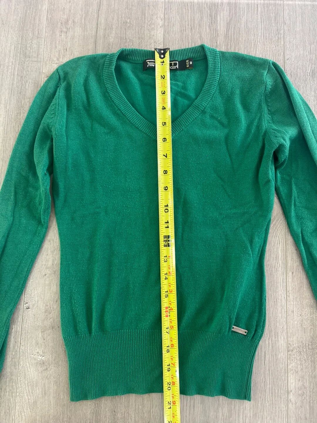 DPM Prive V-Neck Sweater- Small image indicator(6)