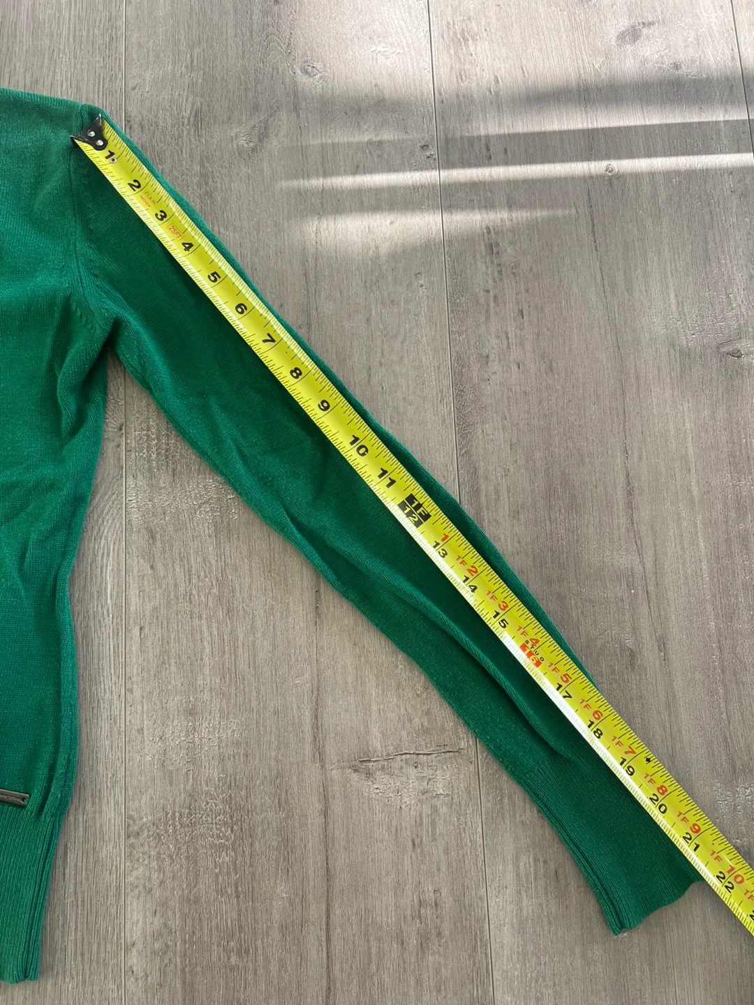 DPM Prive V-Neck Sweater- Small image indicator(8)