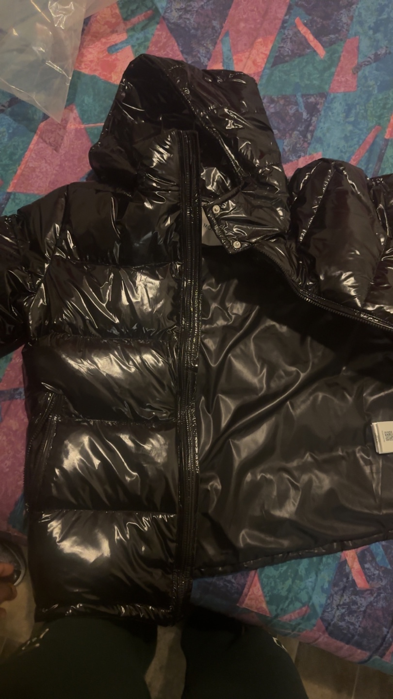 Moncler Black Puffer Jacket Size medium - photo 5