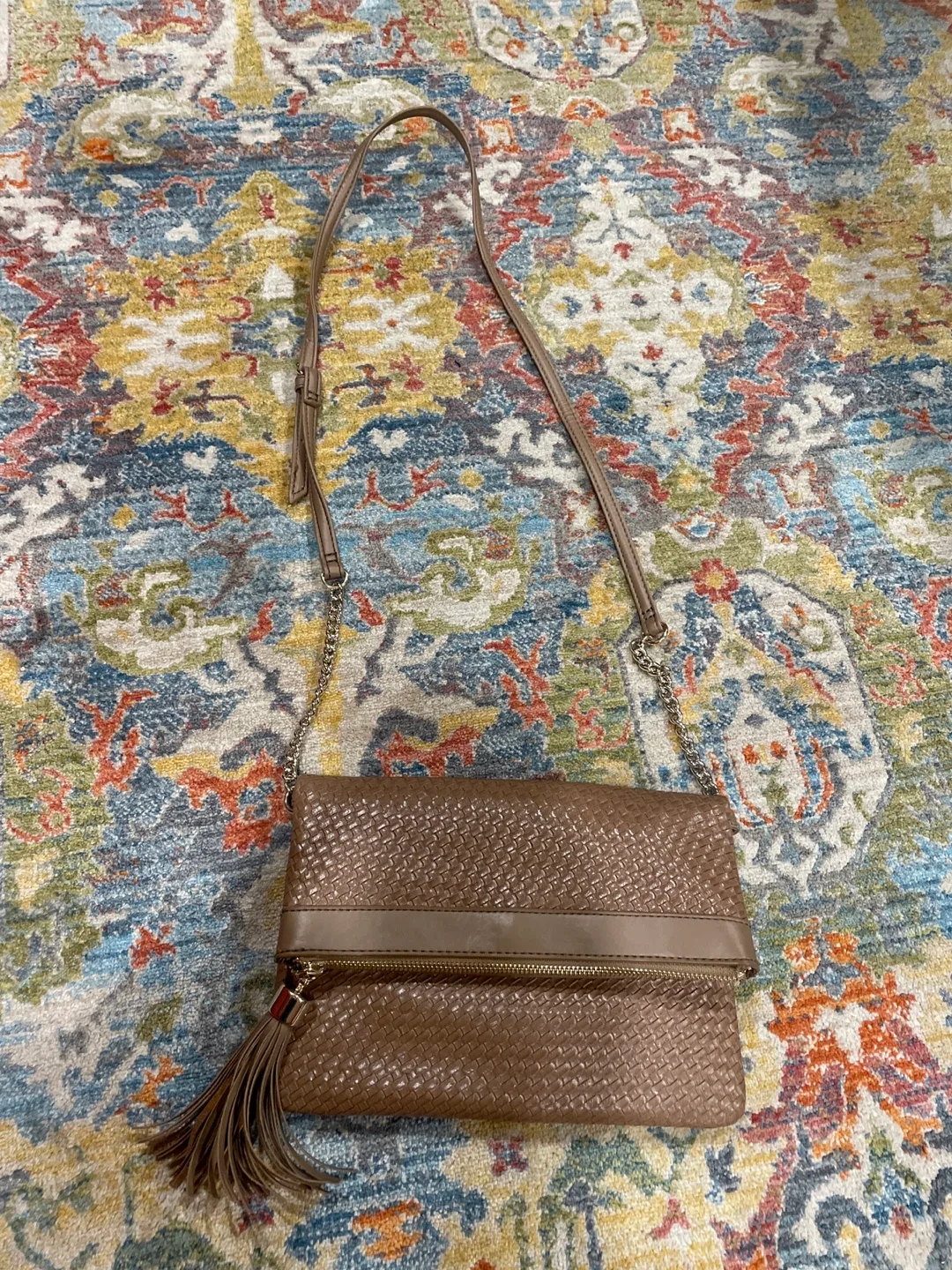 Signature woven crossbody bag image indicator(3)