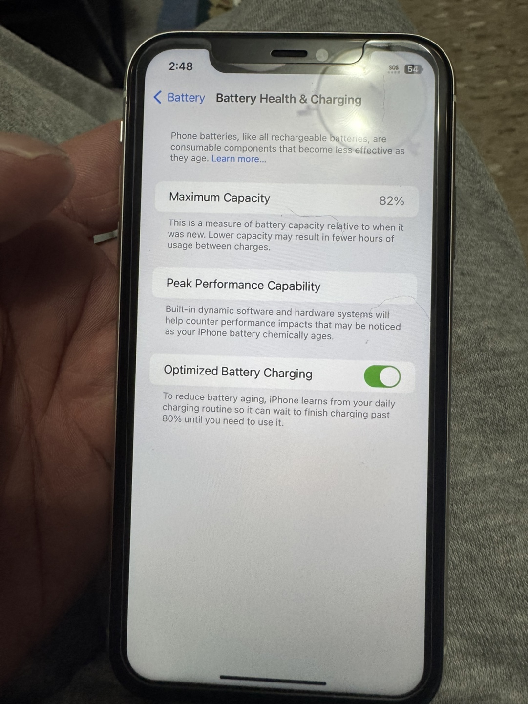 iPhone 11 - Cracked Back - 82% Battery Health - photo 4