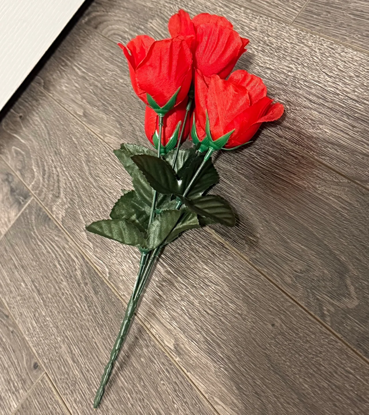 Artificial Red Roses Bouquet thumbnail