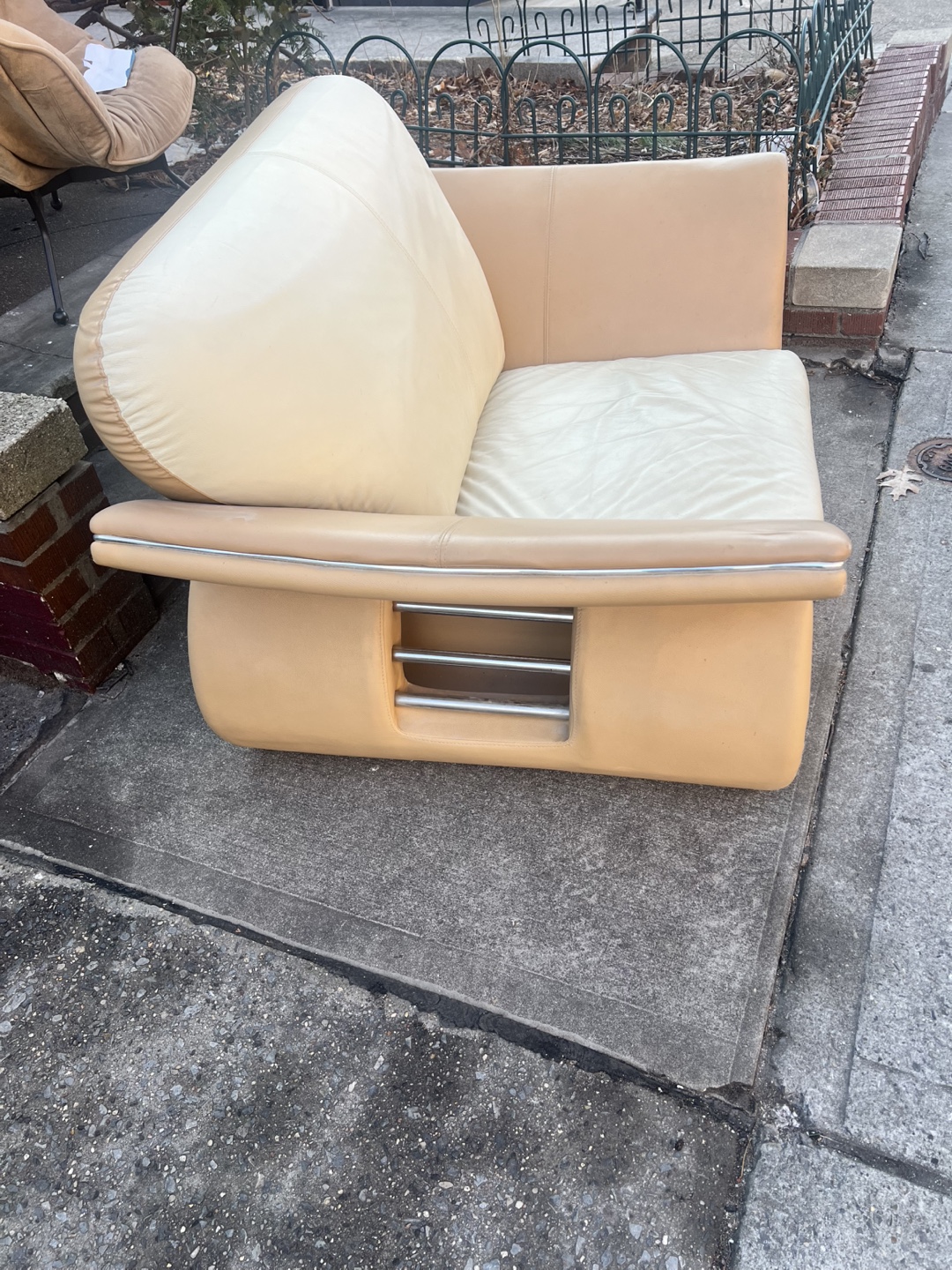 Mid-Century Modern Leather Accent Chair - photo 3