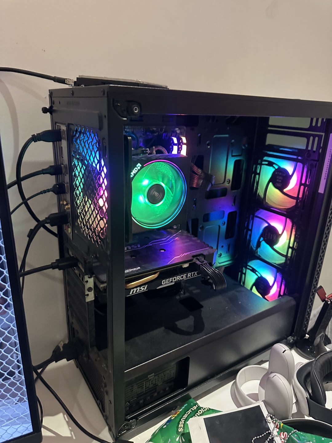Gaming pc with a free gaming monitor included - photo 3