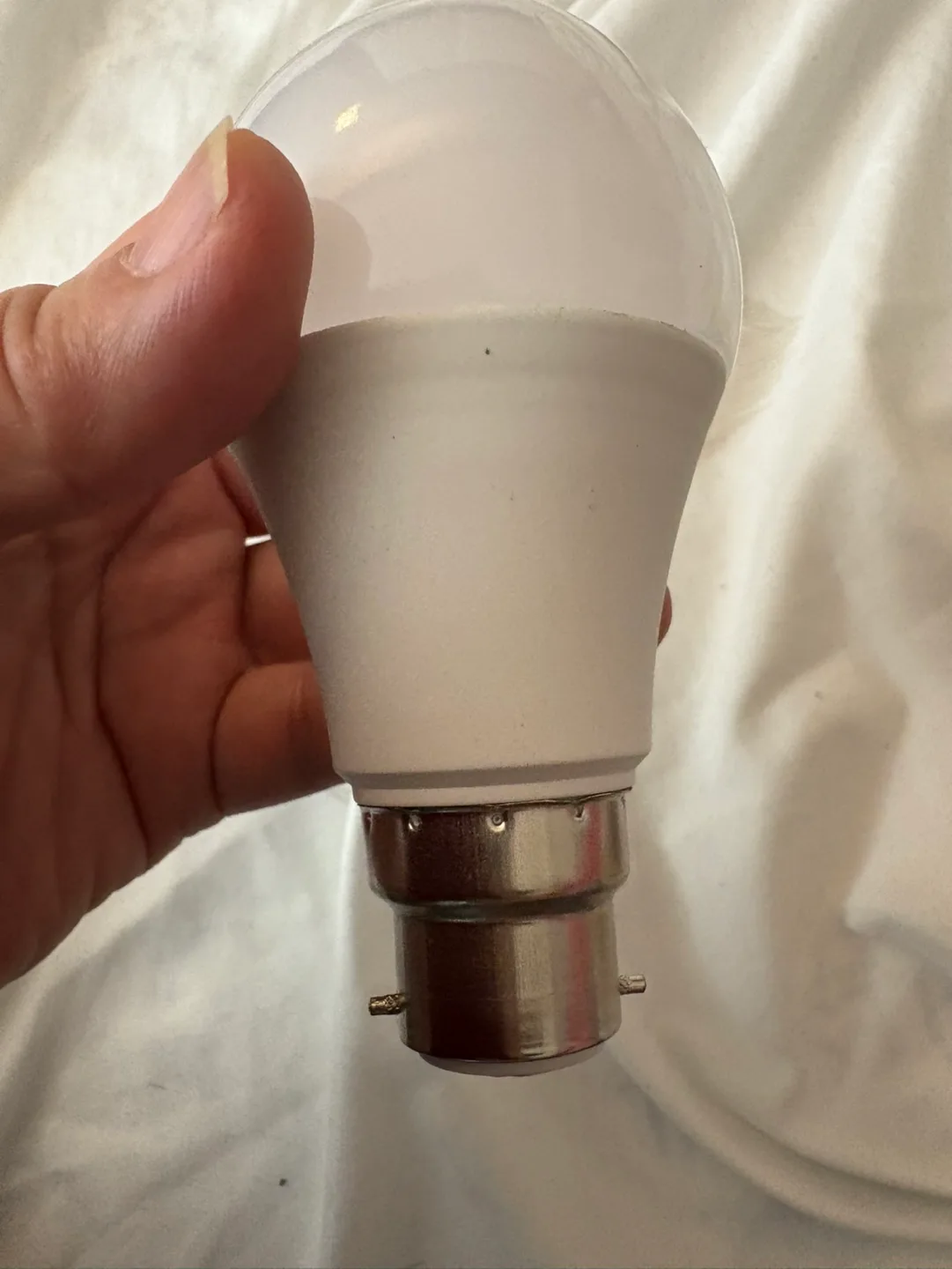 New Smart WiFi LED Bulb - eWelink - B22 Bayonet image indicator(4)