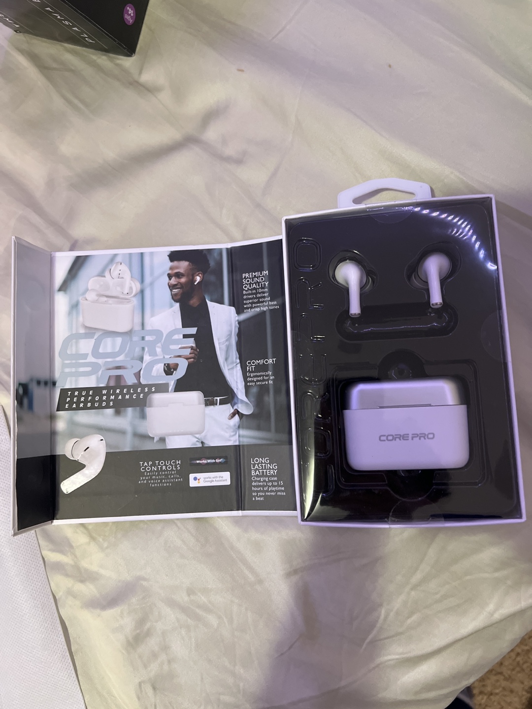 #freecycle Free Wireless Charging Earbuds - photo 2