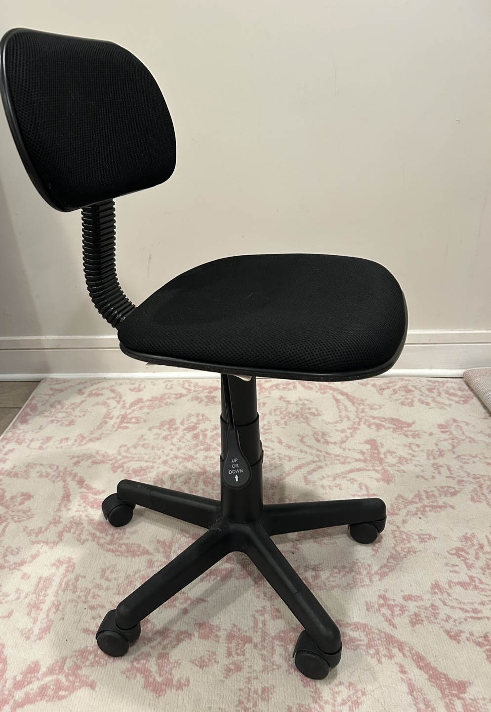 Black Mesh Office Chair - photo 2